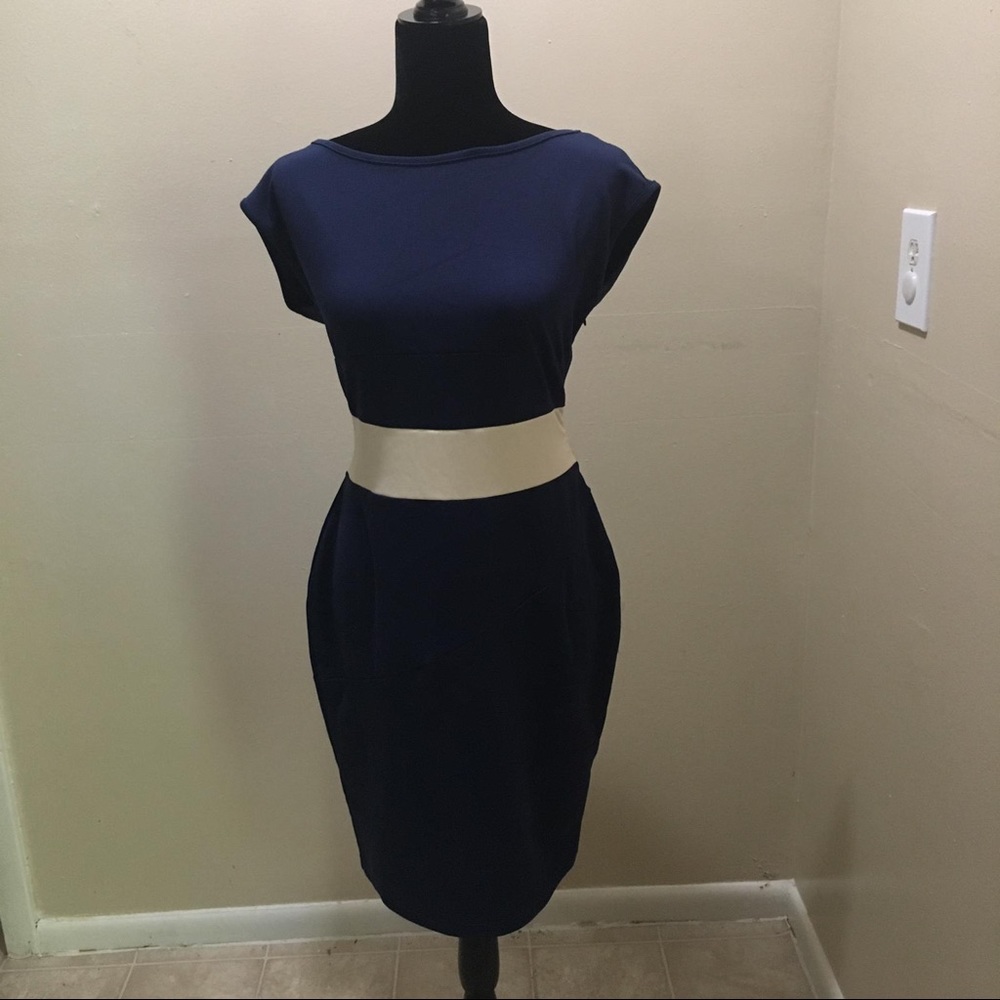 Miusol Short Sleeve Form Fitting Dress. Size:L